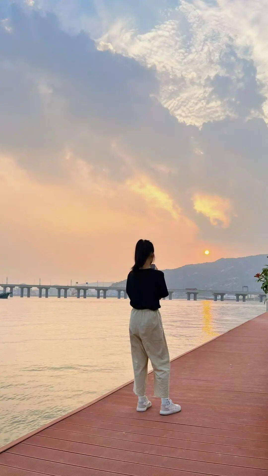 一个初中生妈妈的自救：请原谅我，女儿要崩溃了 